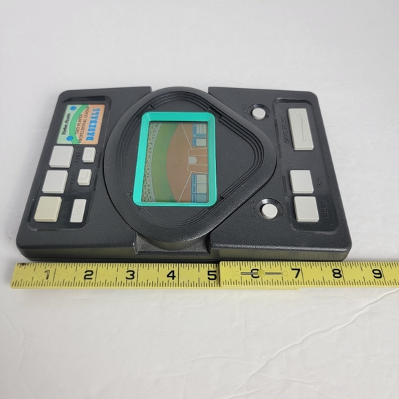 Radio Shack Two Player Professional League Baseball Handheld Electronic (Tested) - Picture 11 of 11